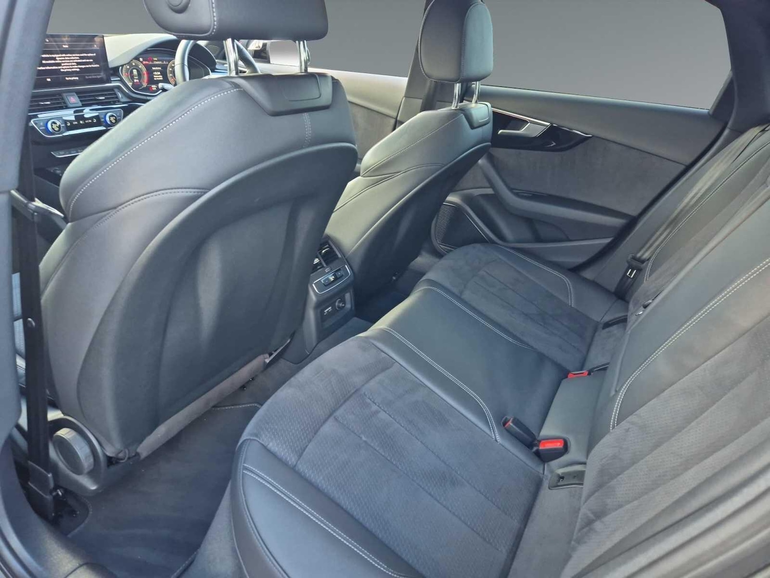 Used Audi A4 for sale - 76996315: Photo 13