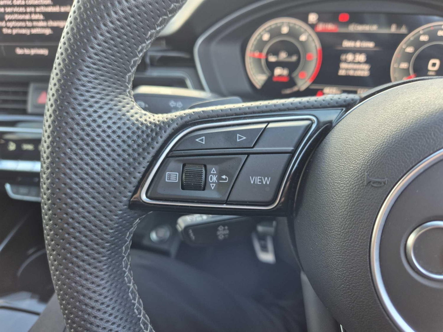 Used Audi A4 for sale - 76996315: Photo 28