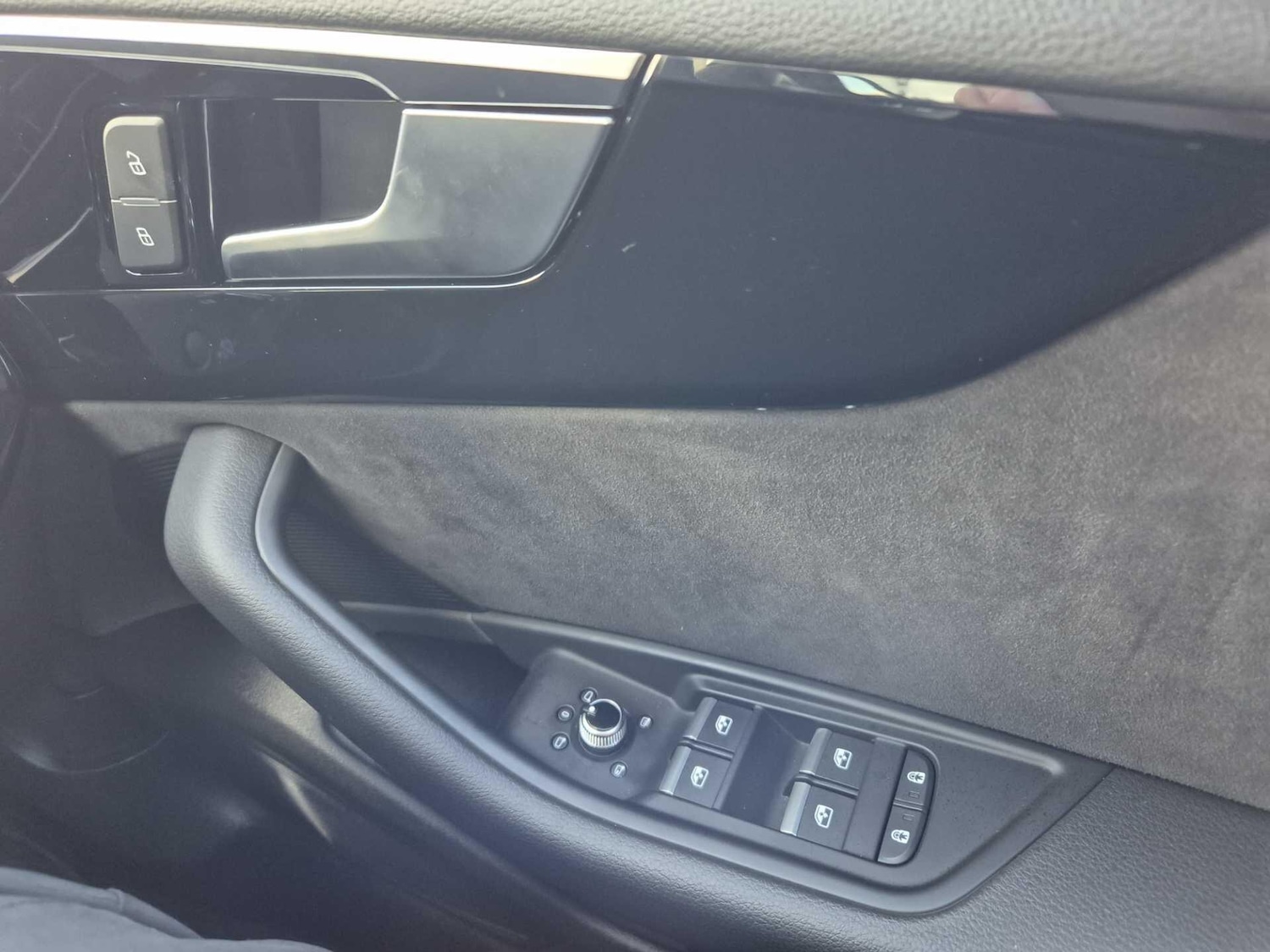 Used Audi A4 for sale - 76996315: Photo 36