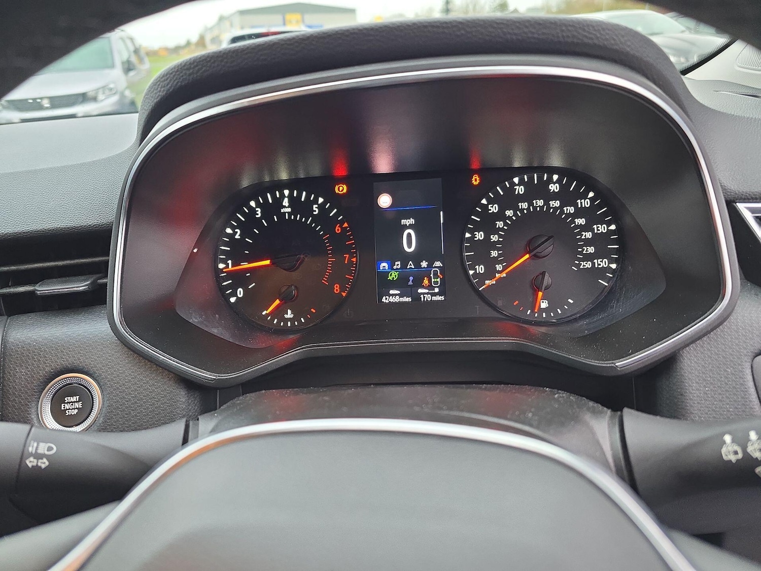 Used Renault Clio 2020 for sale - 77305247: Photo 2