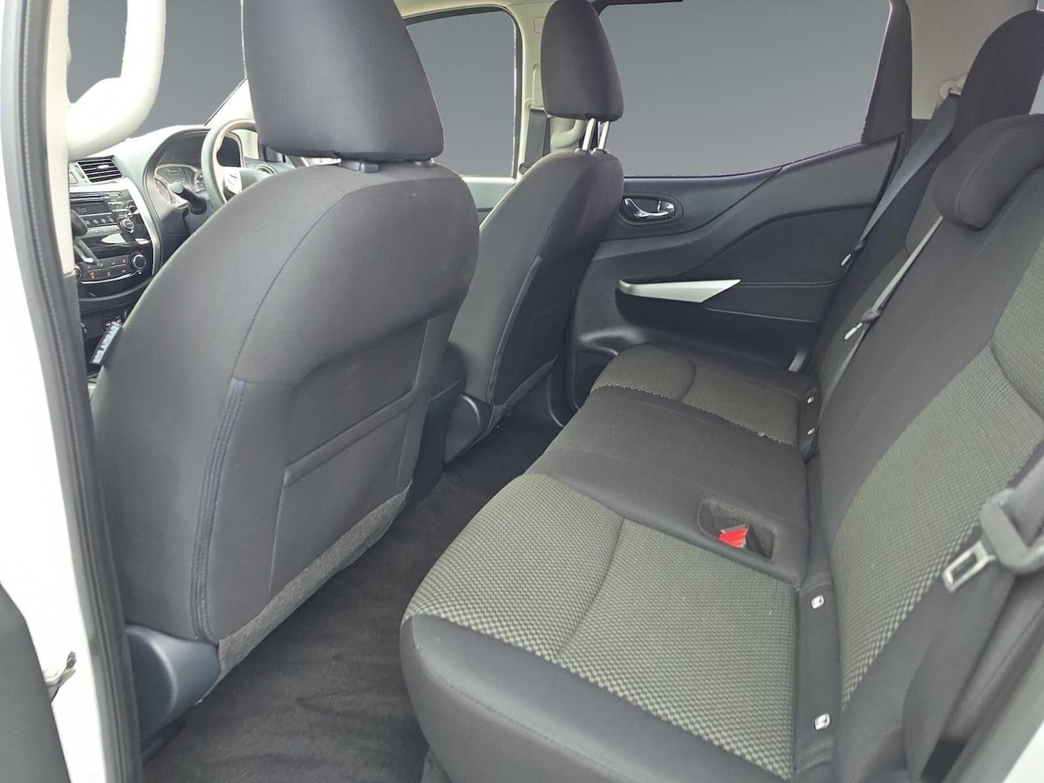 Used Nissan Navara 2019 for sale - 76728057: Photo 13