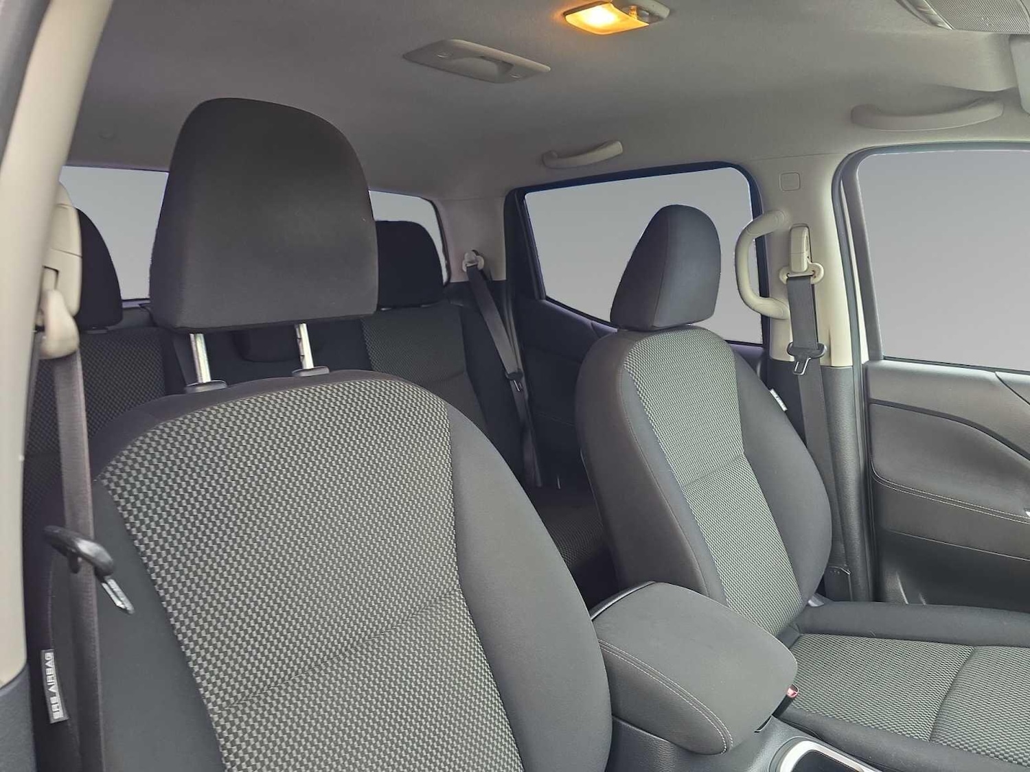 Used Nissan Navara 2019 for sale - 76728057: Photo 20