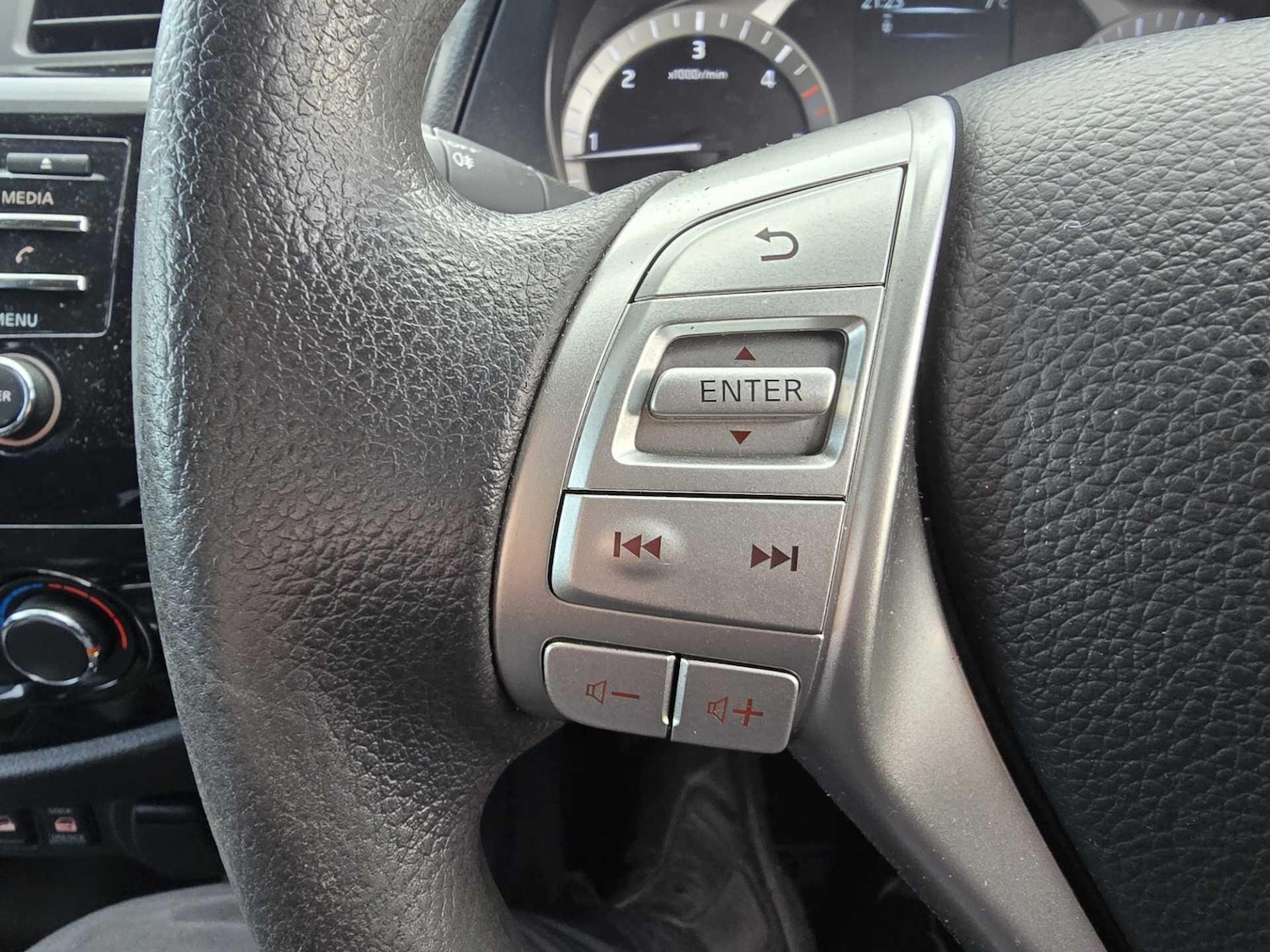 Used Nissan Navara 2019 for sale - 76728057: Photo 26