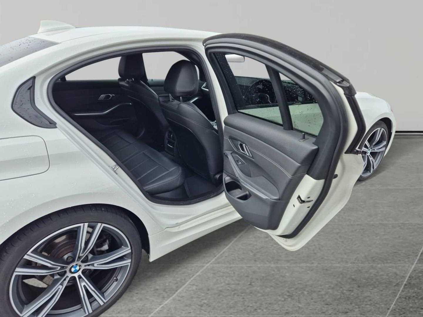 Used BMW 3 Series 2021 for sale - 76991090: Photo 15