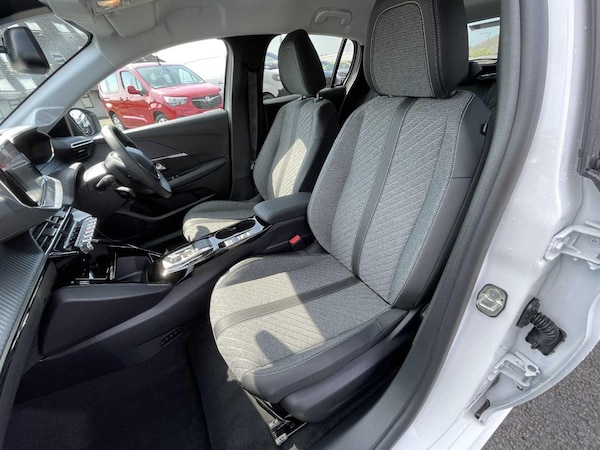 Used Peugeot 208 2024 for sale - 71152599: Photo 14