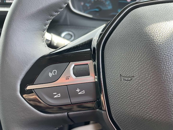 Used Peugeot 208 2024 for sale - 71152599: Photo 31