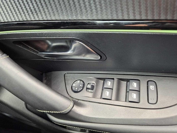 Used Peugeot 2008 2020 for sale - 75539815: Photo 31
