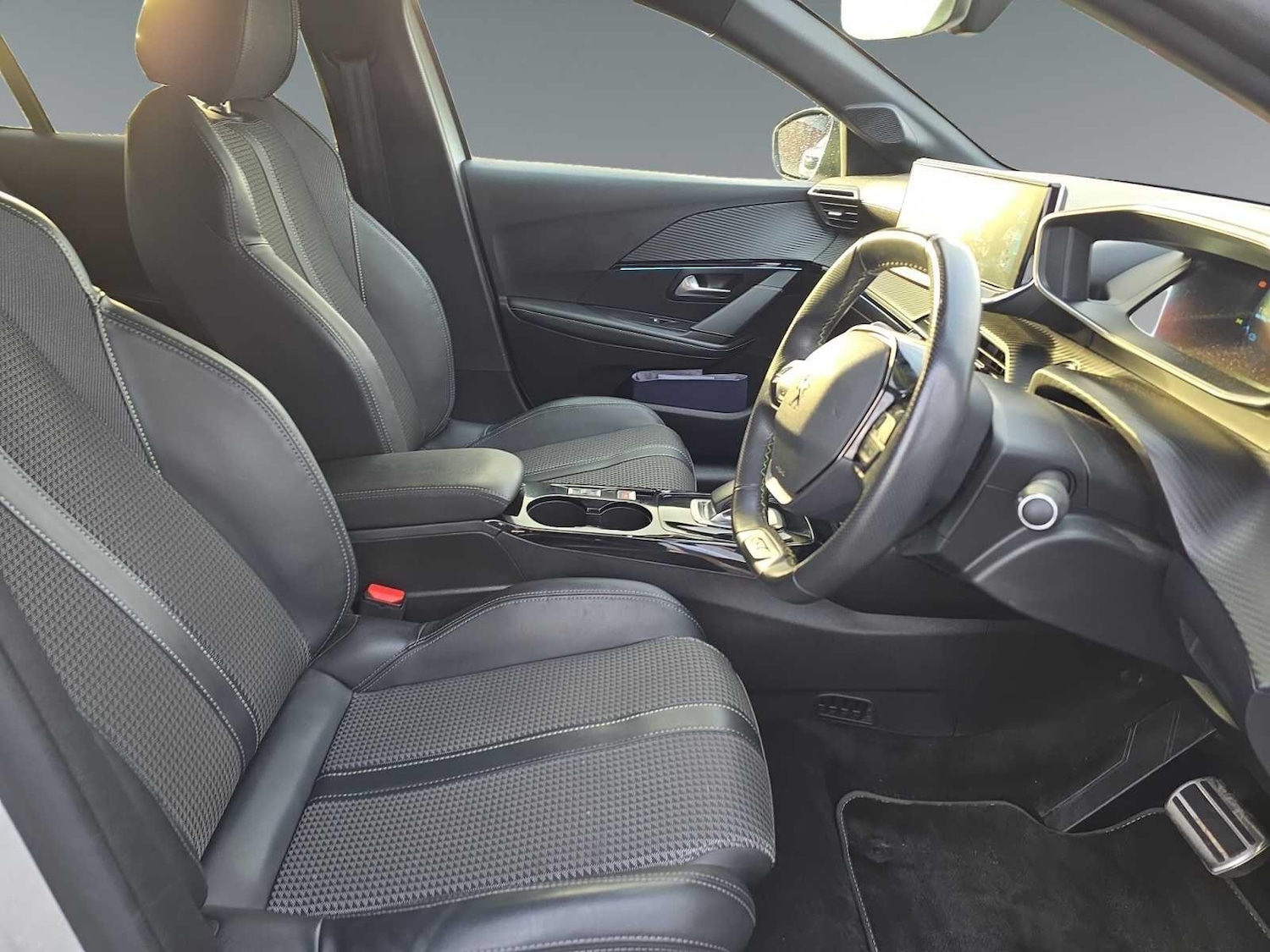 Used Peugeot 208 for sale - 76753289: Photo 19