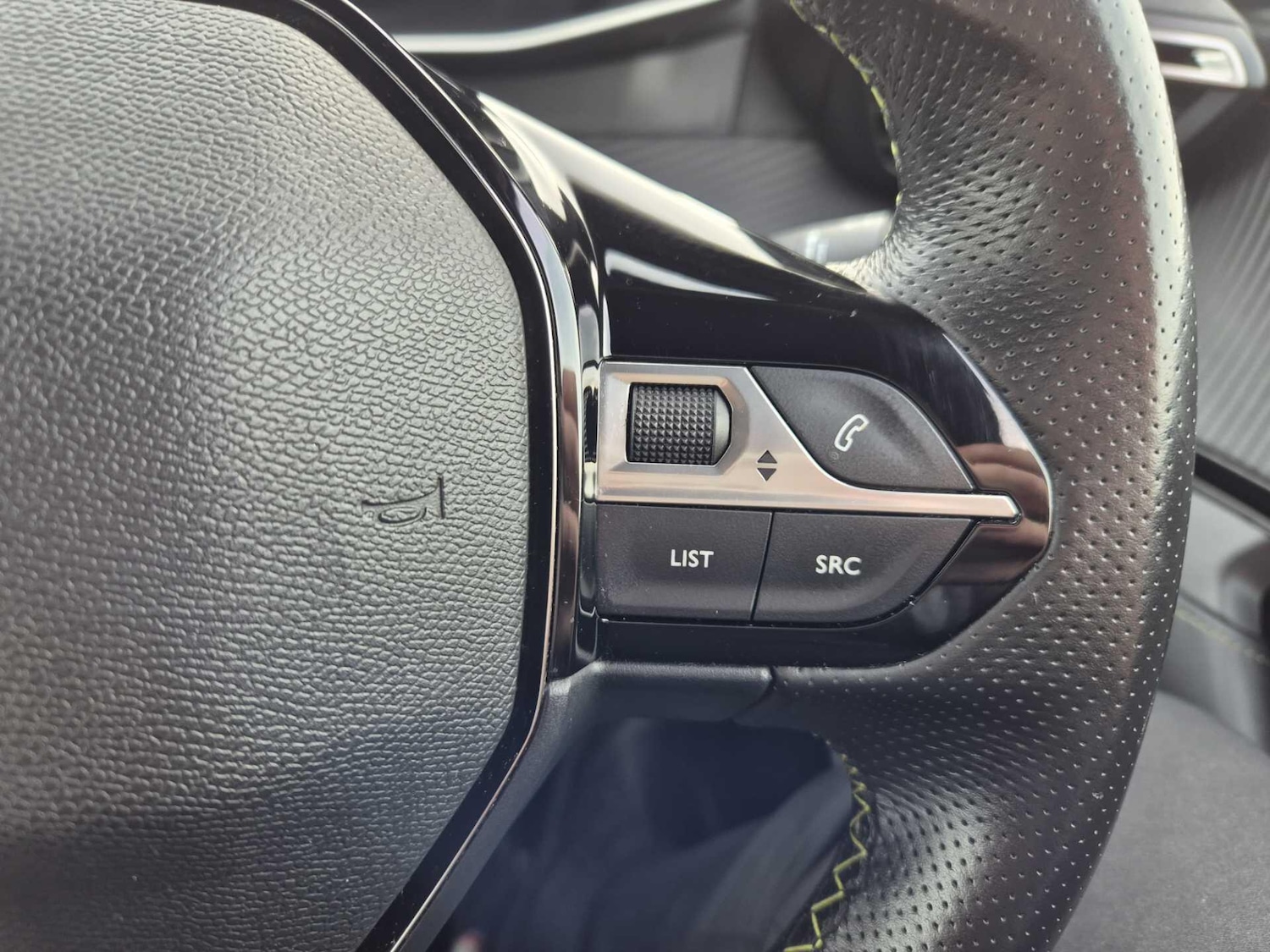 Used Peugeot 2008 2022 for sale - 77330975: Photo 28