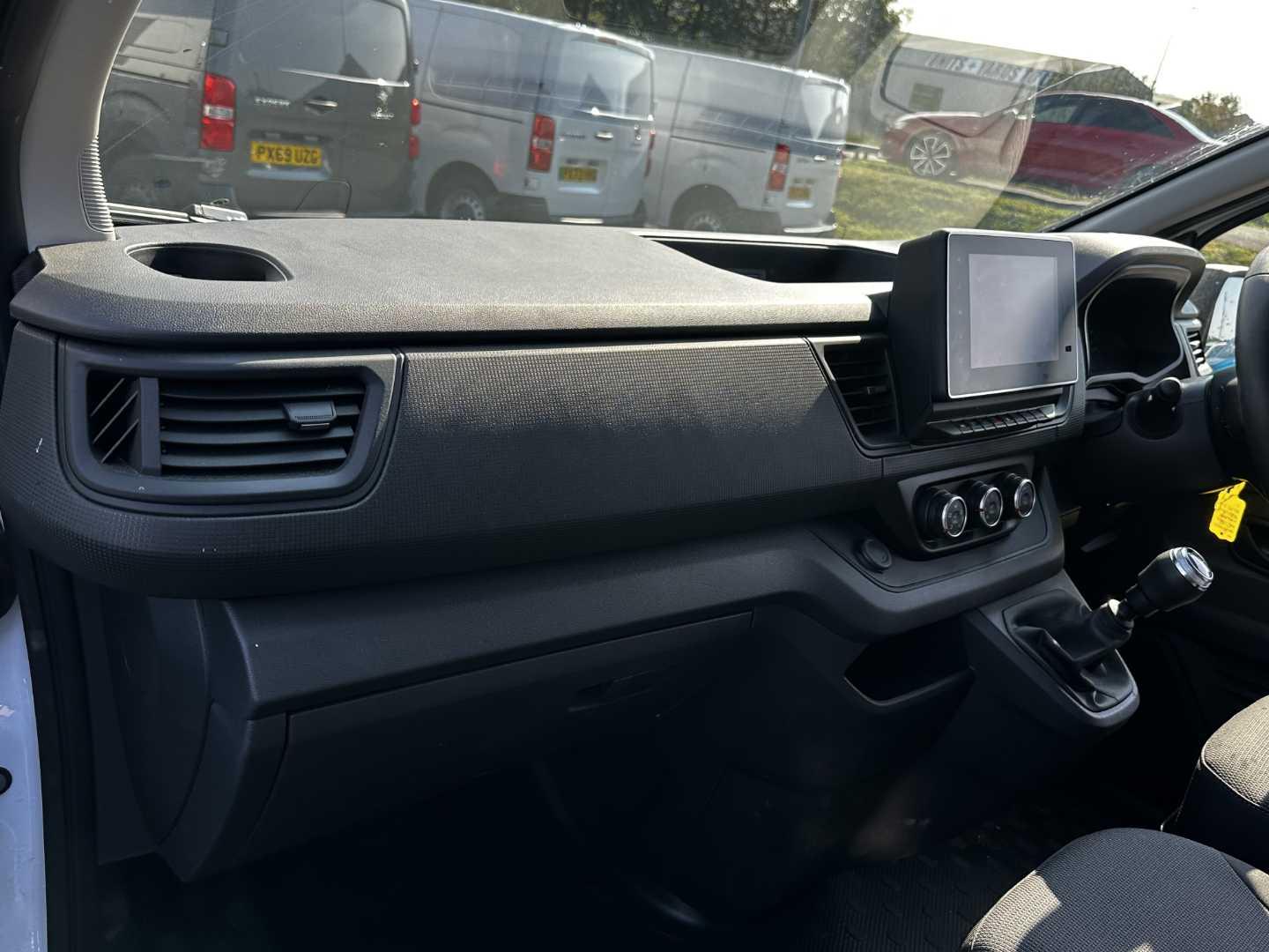 Used Renault Trafic 2022 for sale - 76993957: Photo 19