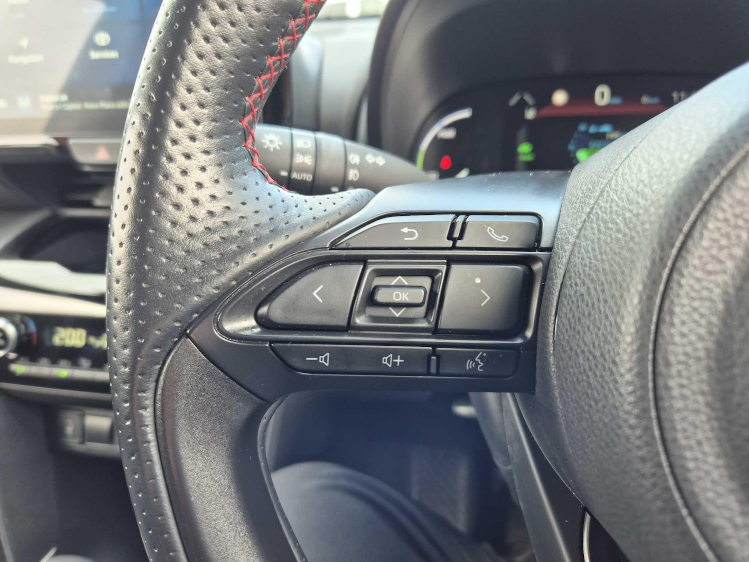 Used Toyota Yaris 2023 for sale - 76214993: Photo 25