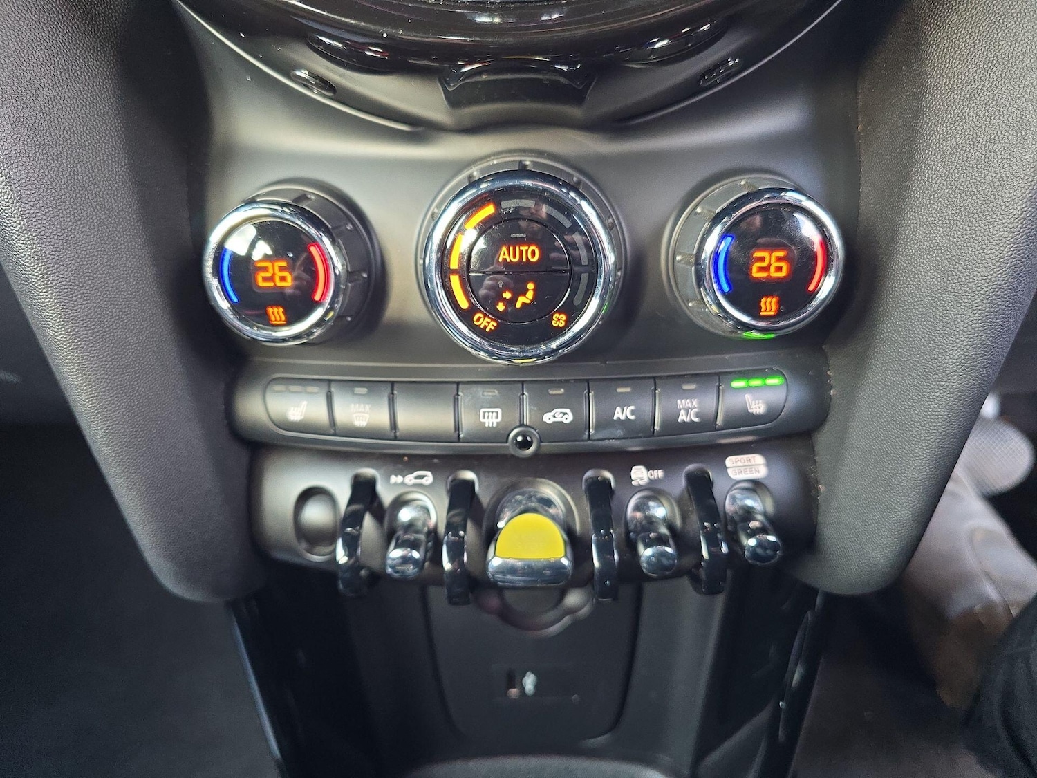 Used MINI Hatch 2021 for sale - 77454936: Photo 8