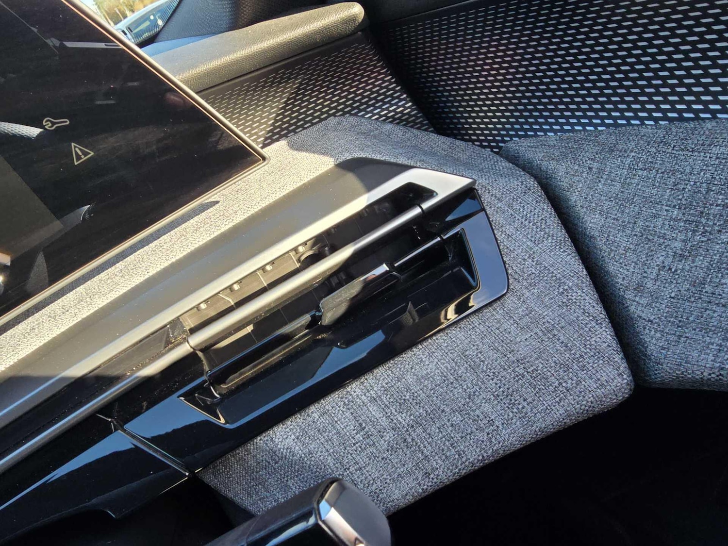 Used Peugeot 3008 2024 for sale - 76994592: Photo 36