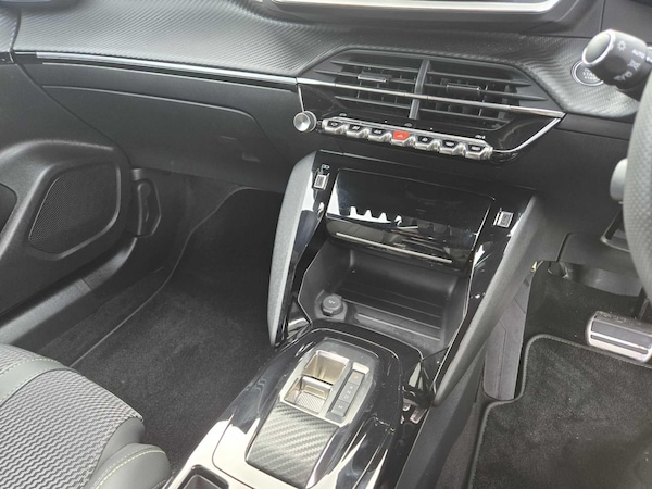 Used Peugeot 2008 2023 for sale - 76072357: Photo 27