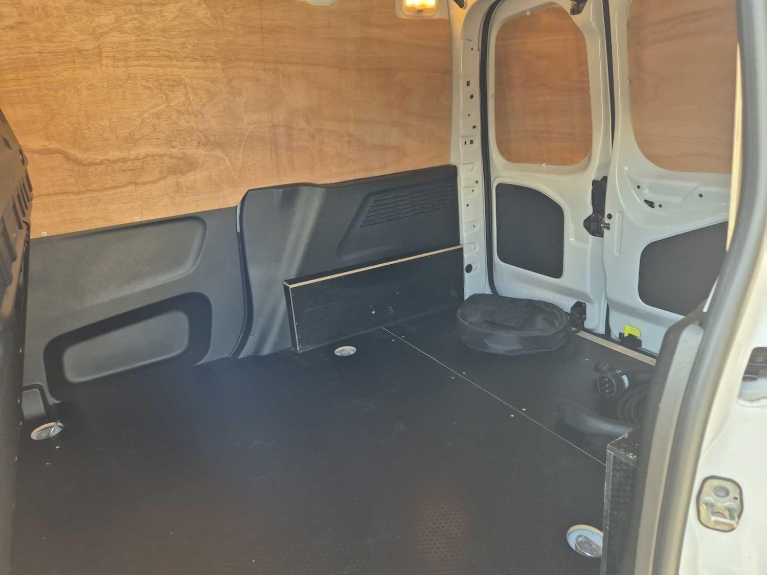 Used Peugeot Partner 2024 for sale - 76072633: Photo 14