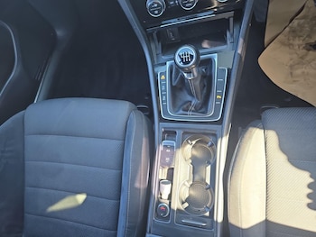 Used Volkswagen Golf 2017 for sale - 78417169: Photo