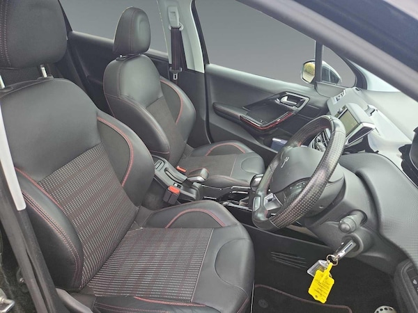 Used Peugeot 2008 2017 for sale - 76175396: Photo 16