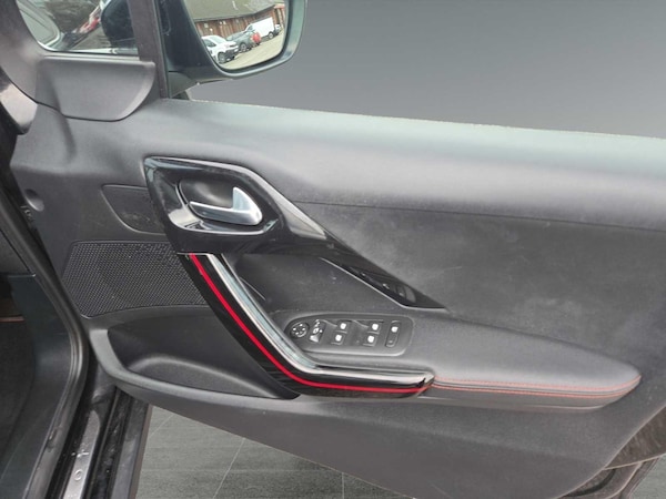 Used Peugeot 2008 2017 for sale - 76175396: Photo 17