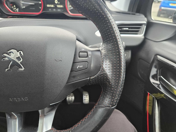 Used Peugeot 2008 2017 for sale - 76175396: Photo 29