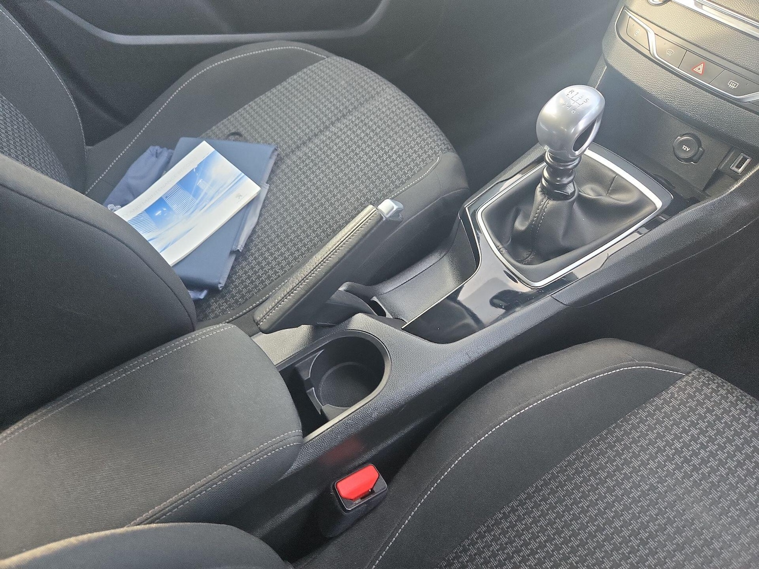 Used Peugeot 308 2018 for sale - 77564866: Photo 3