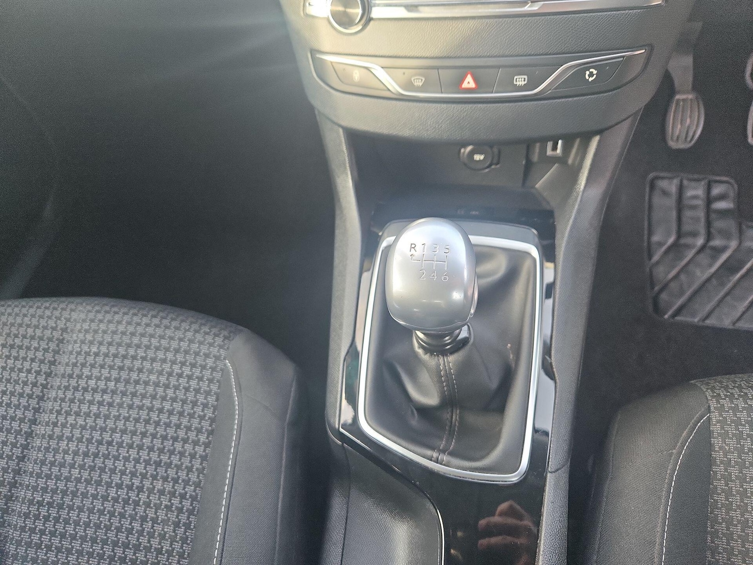 Used Peugeot 308 2018 for sale - 77564866: Photo 8