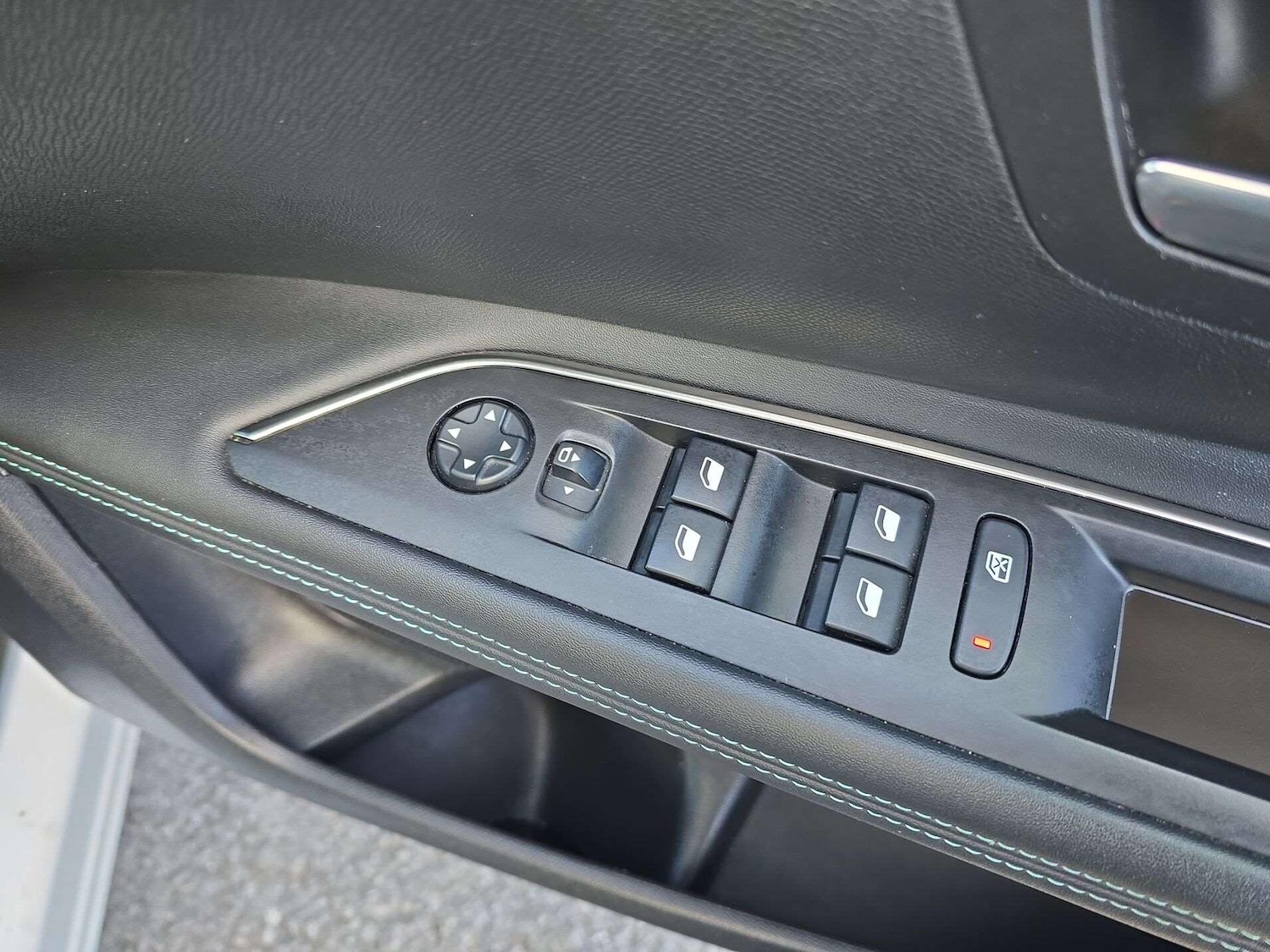 Used Peugeot 3008 2021 for sale - 77155950: Photo 30