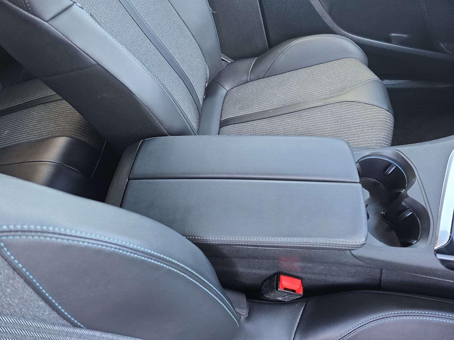 Used Peugeot 3008 2021 for sale - 77155950: Photo 35