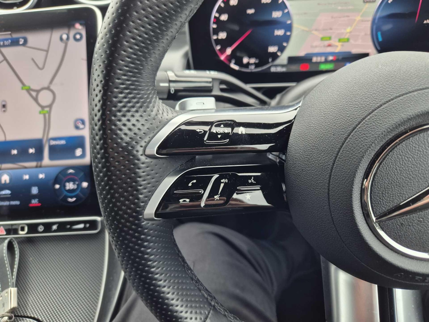 Used Mercedes-Benz GLC 2024 for sale - 76456689: Photo 27