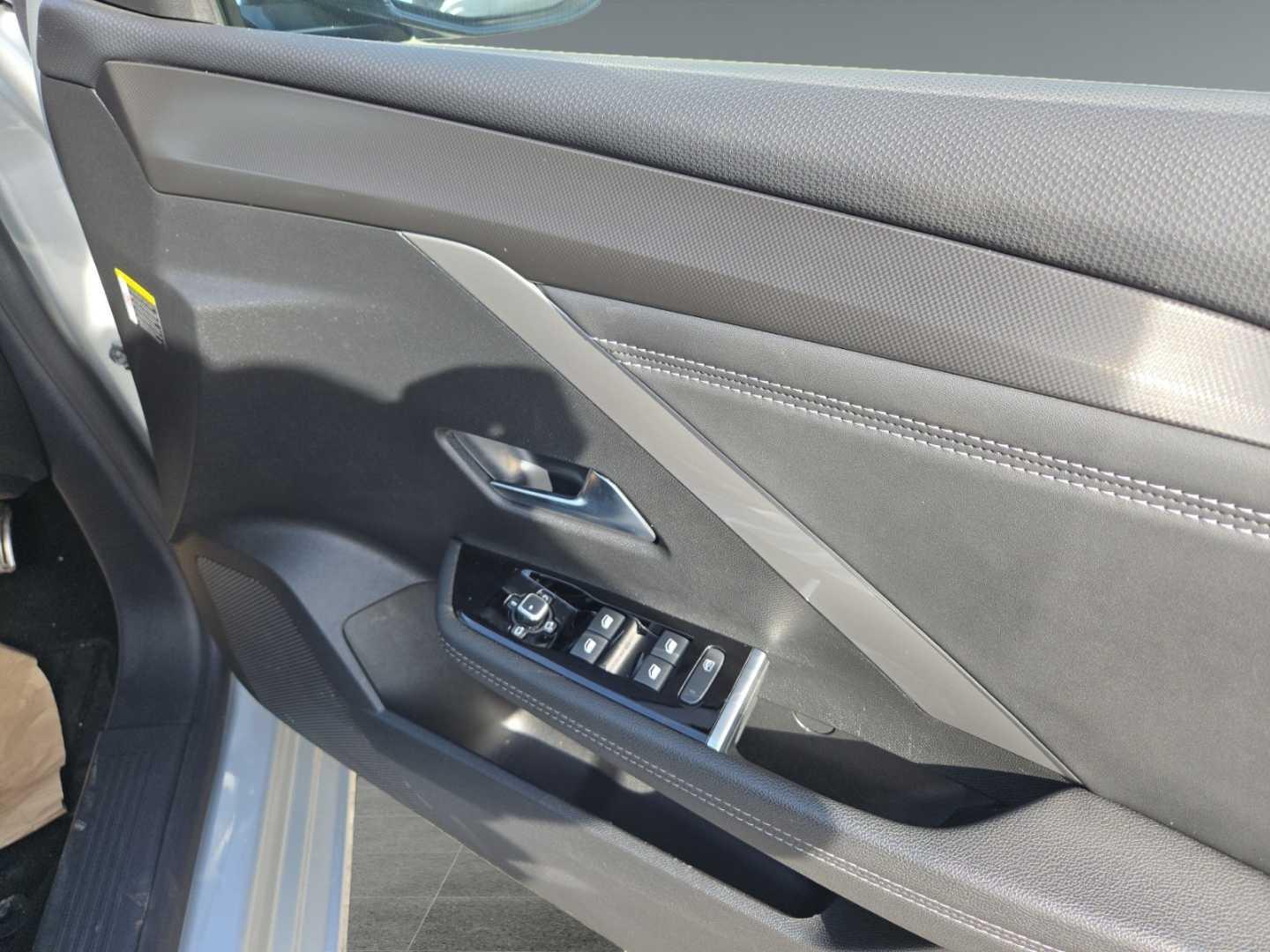 Used Vauxhall Astra 2024 for sale - 76996732: Photo 10