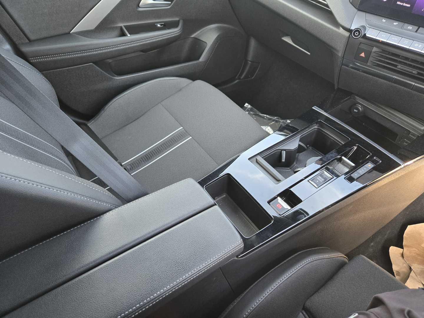 Used Vauxhall Astra 2024 for sale - 76996732: Photo 24