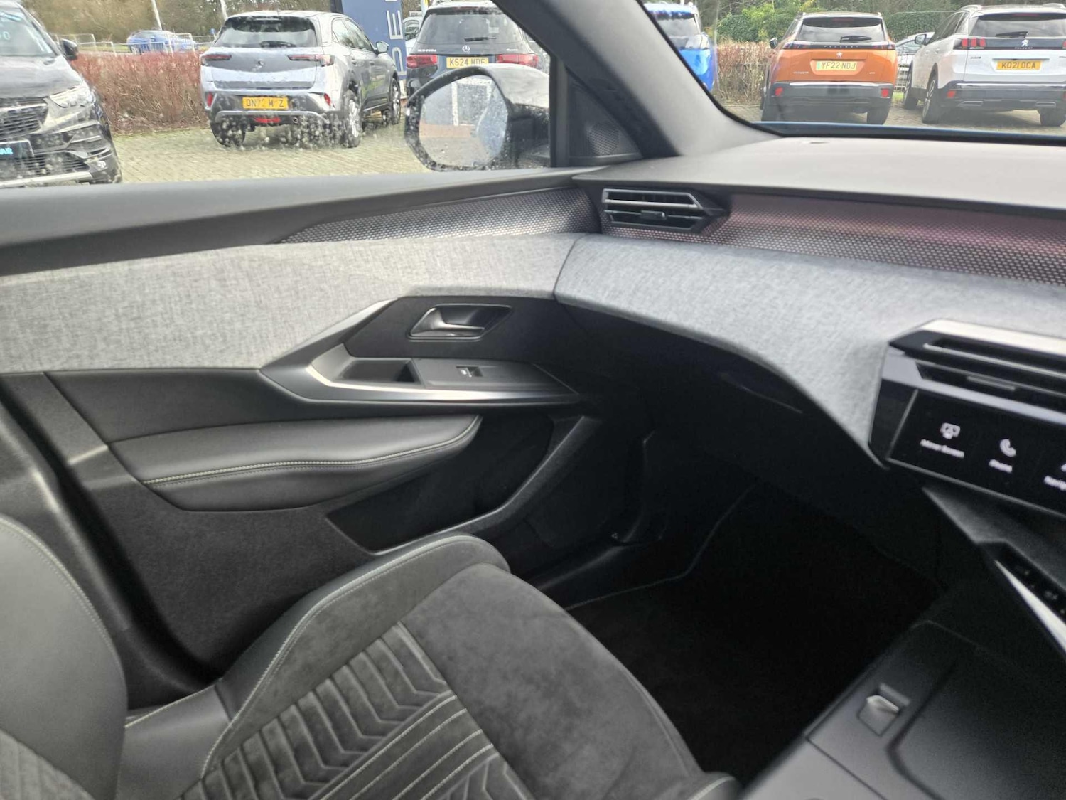 Used Peugeot 3008 2024 for sale - 76997632: Photo 25