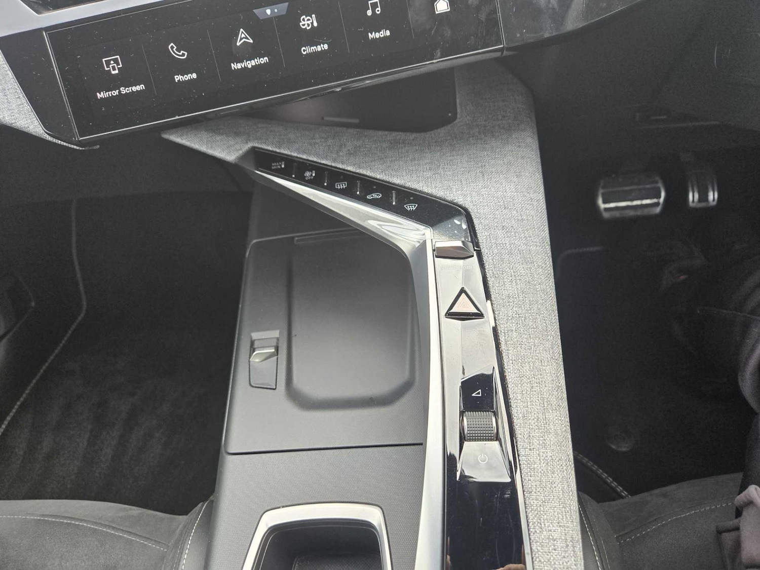 Used Peugeot 3008 2024 for sale - 76997632: Photo 26