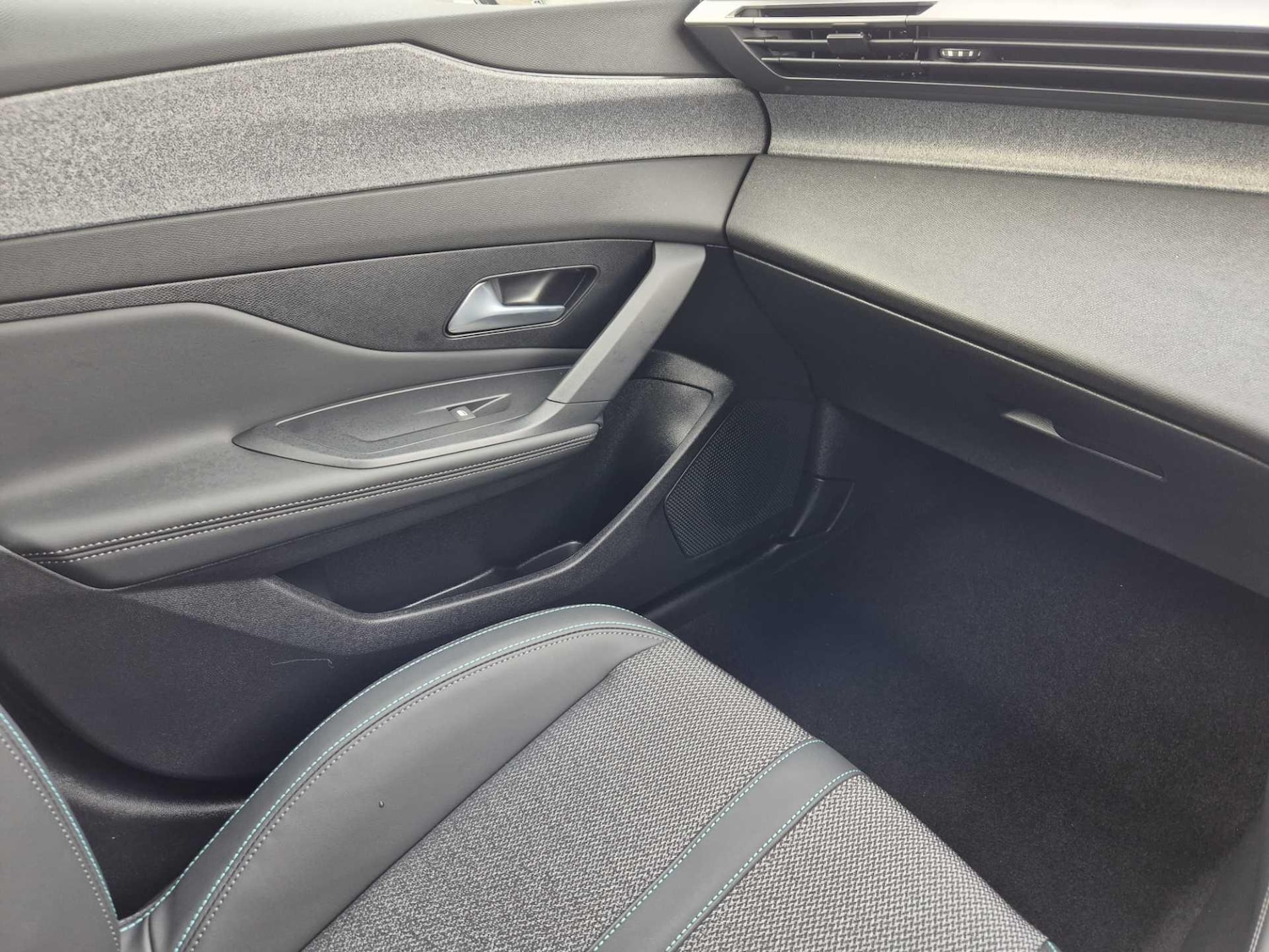 Used Peugeot 308 2025 for sale - 77254640: Photo 31