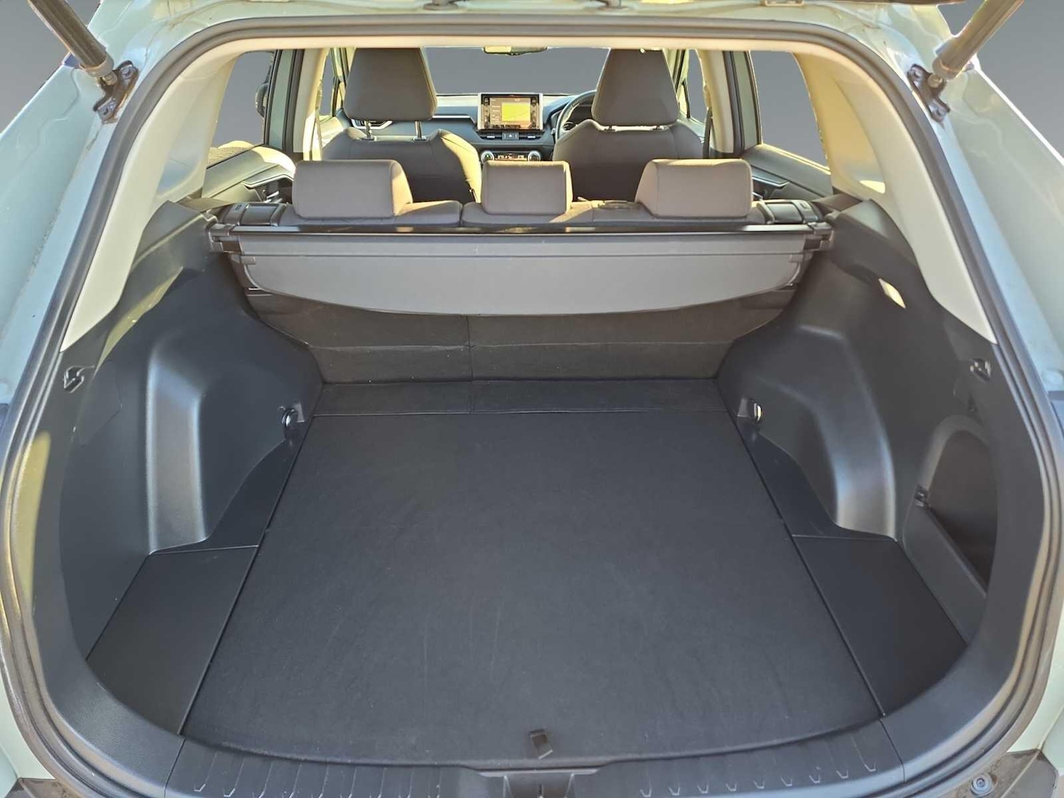 Used Toyota RAV4 for sale - 76997359: Photo 16