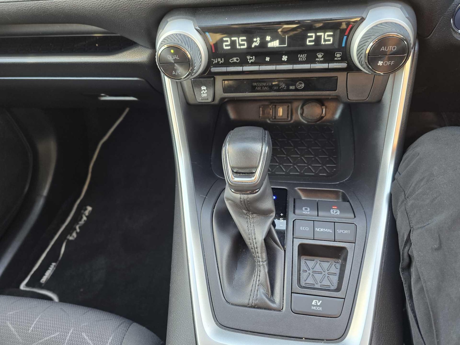 Used Toyota RAV4 for sale - 76997359: Photo 29