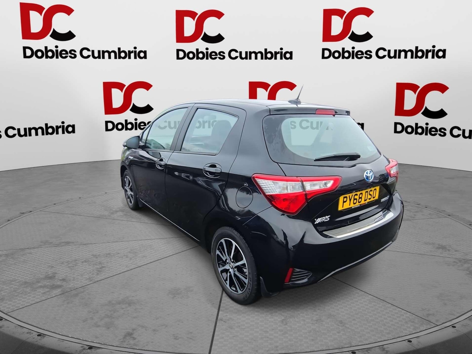 Used Toyota Yaris 2018 for sale - 77091203: Photo 27