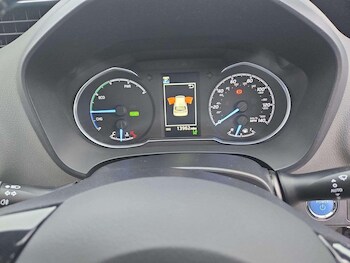 Used Toyota Yaris 2018 for sale - 77091203: Photo