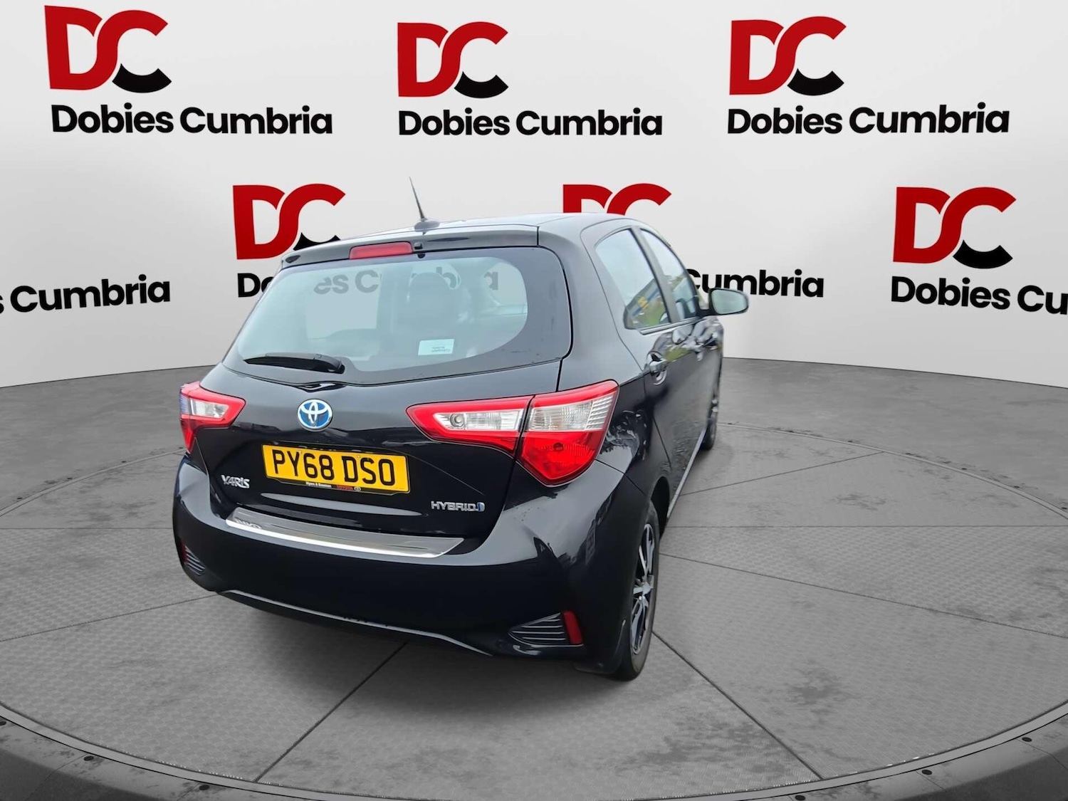 Used Toyota Yaris 2018 for sale - 77091203: Photo 31