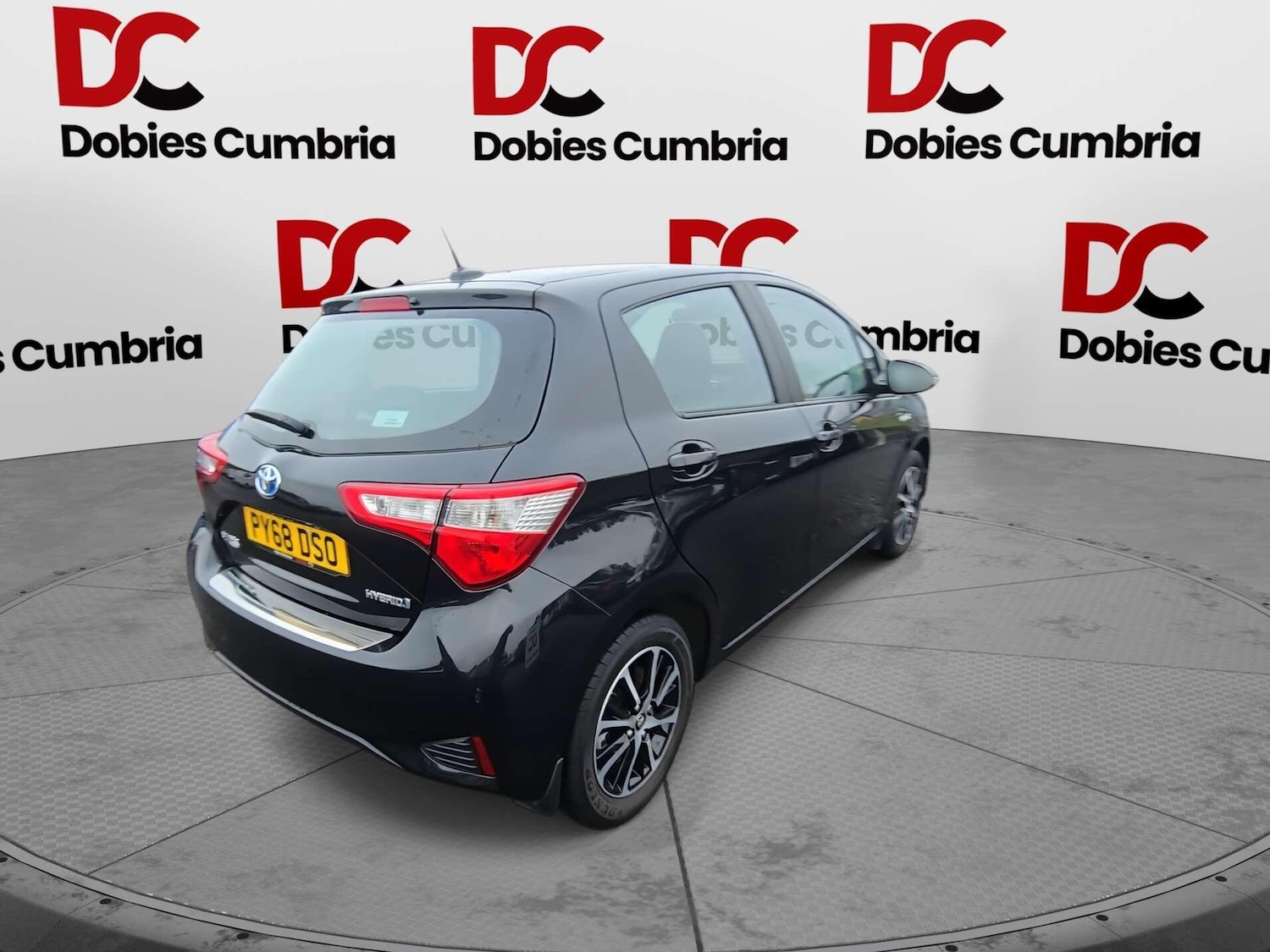 Used Toyota Yaris 2018 for sale - 77091203: Photo 32