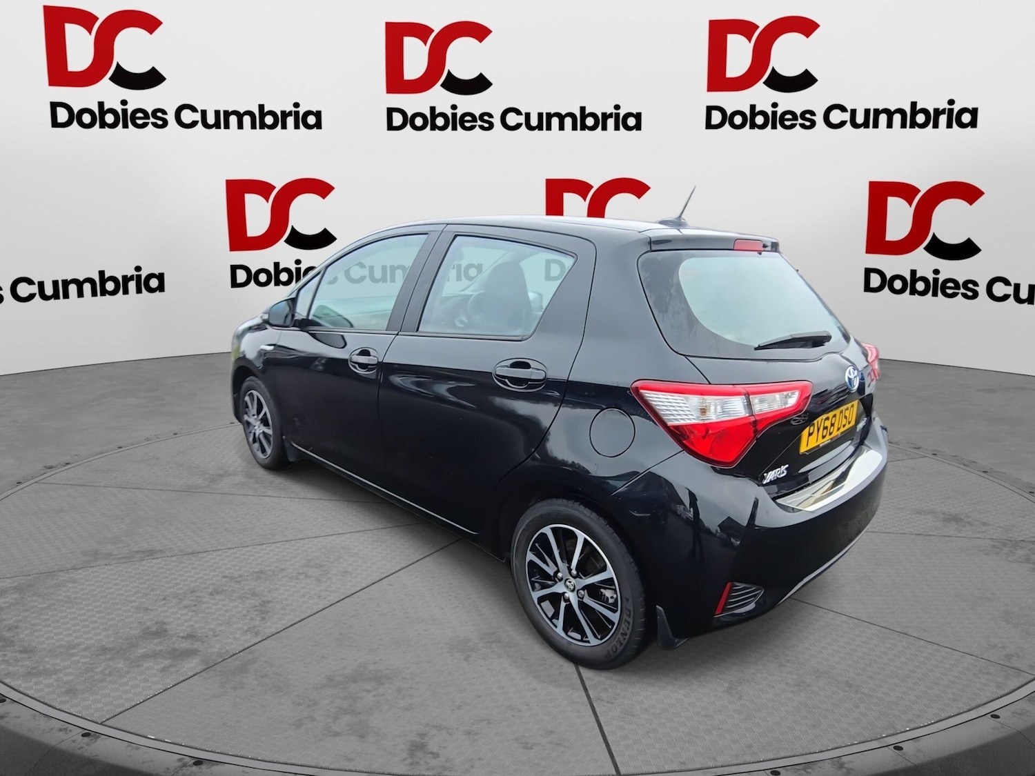 Used Toyota Yaris 2018 for sale - 77091203: Photo 43