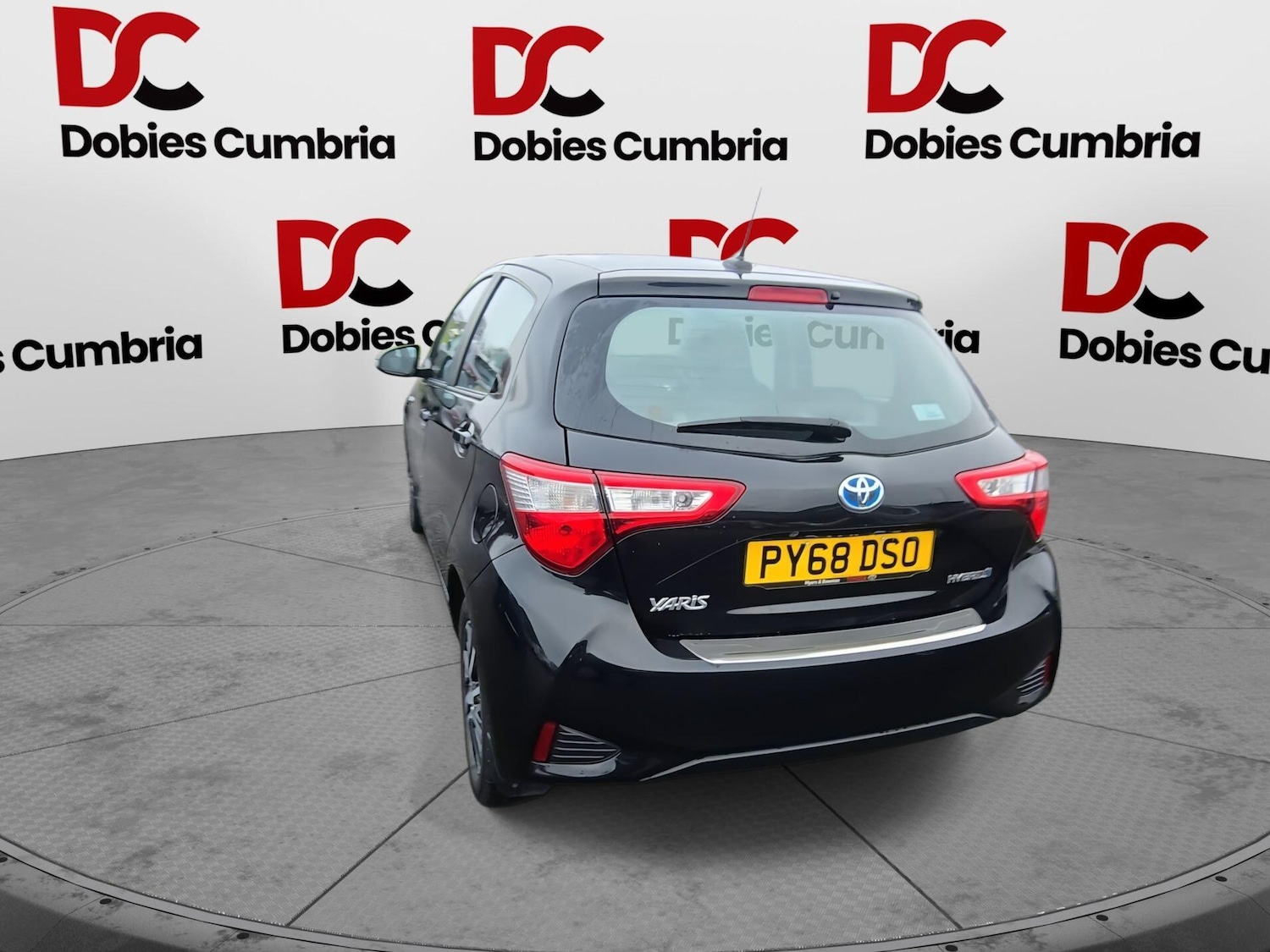 Used Toyota Yaris 2018 for sale - 77091203: Photo 51