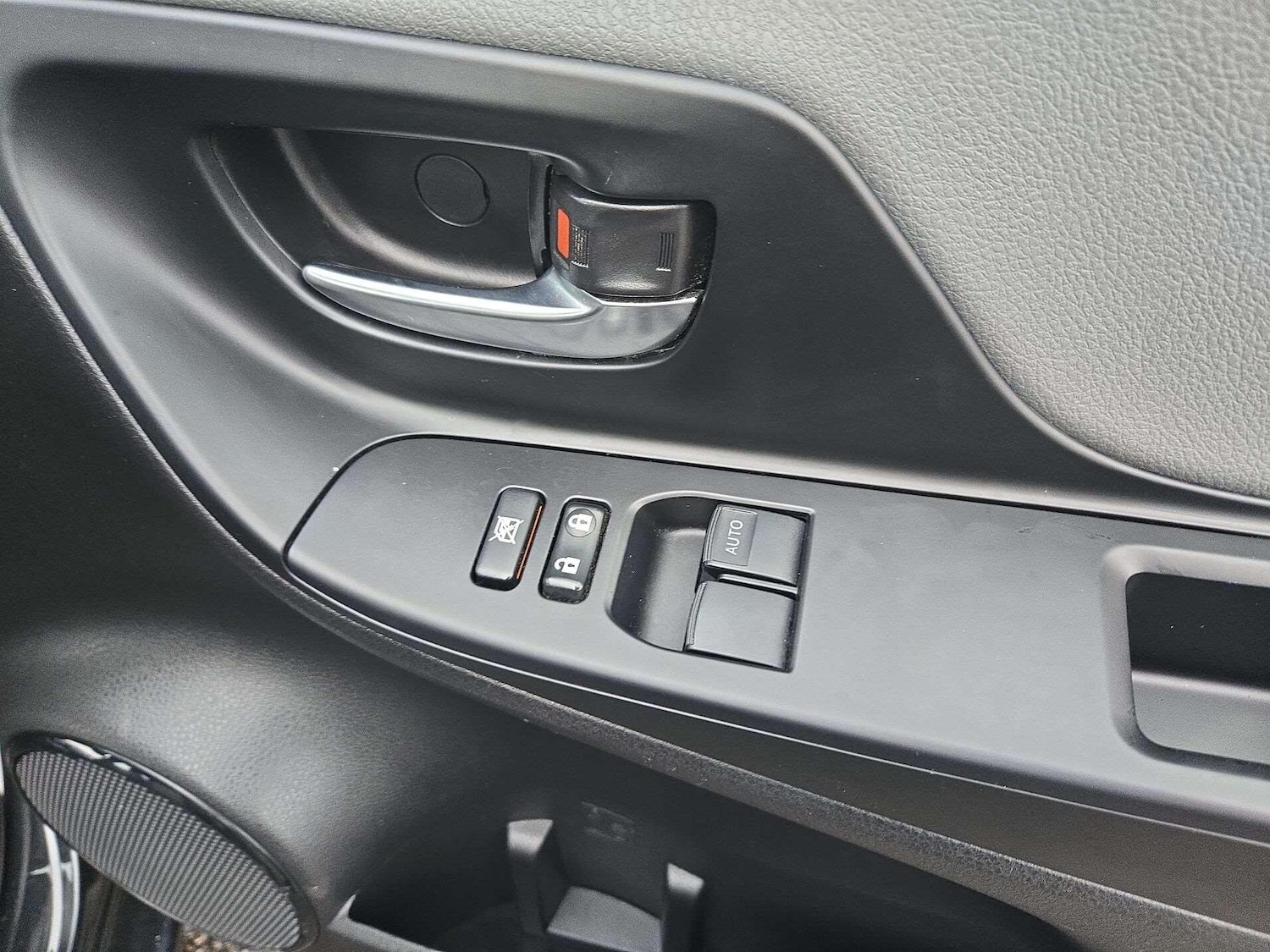 Used Toyota Yaris 2018 for sale - 77091203: Photo 7