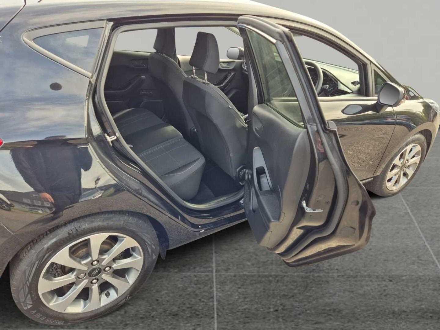 Used Ford Fiesta 2021 for sale - 76989731: Photo 15