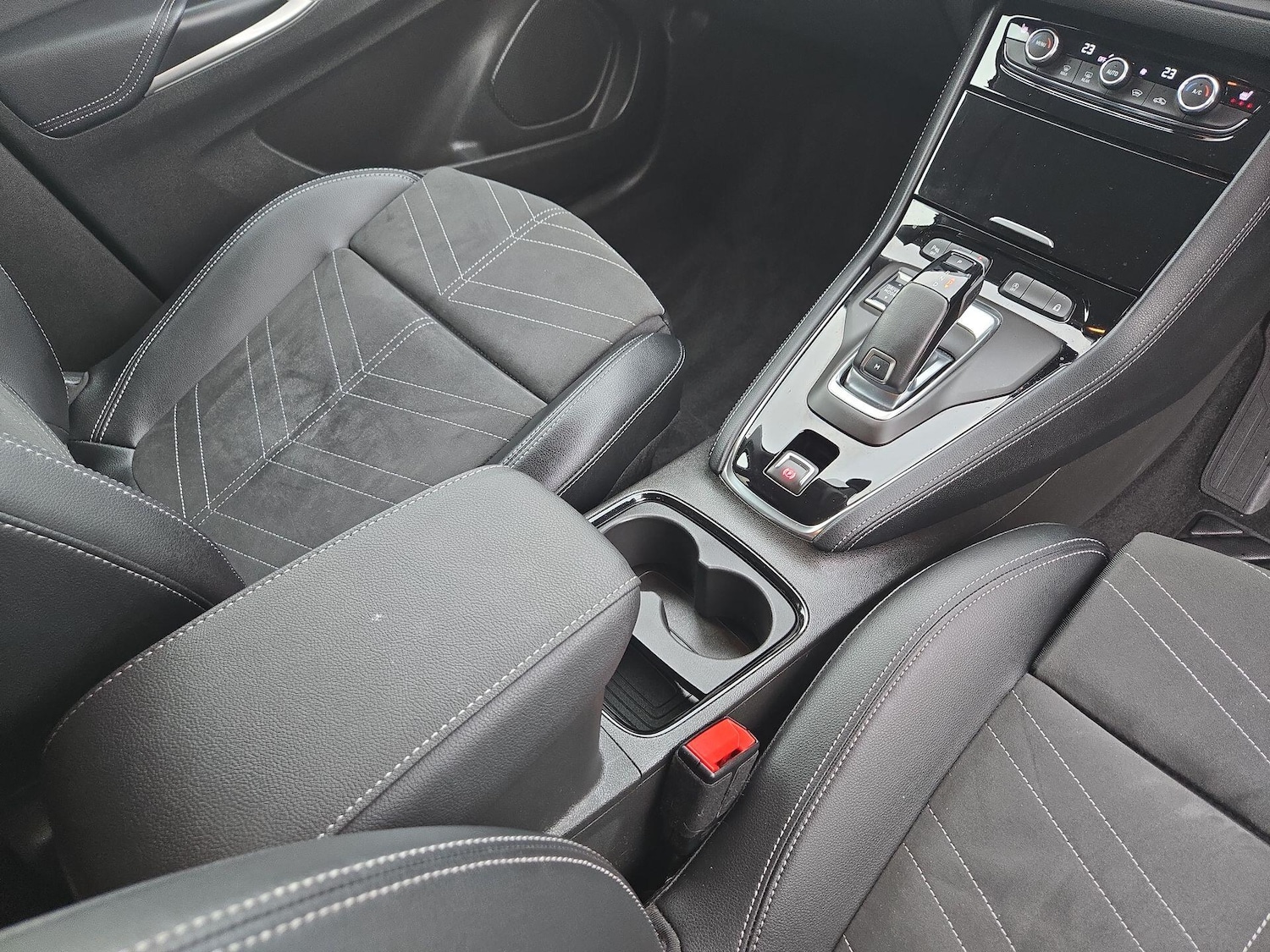 Used Vauxhall Grandland 2022 for sale - 77524485: Photo 3