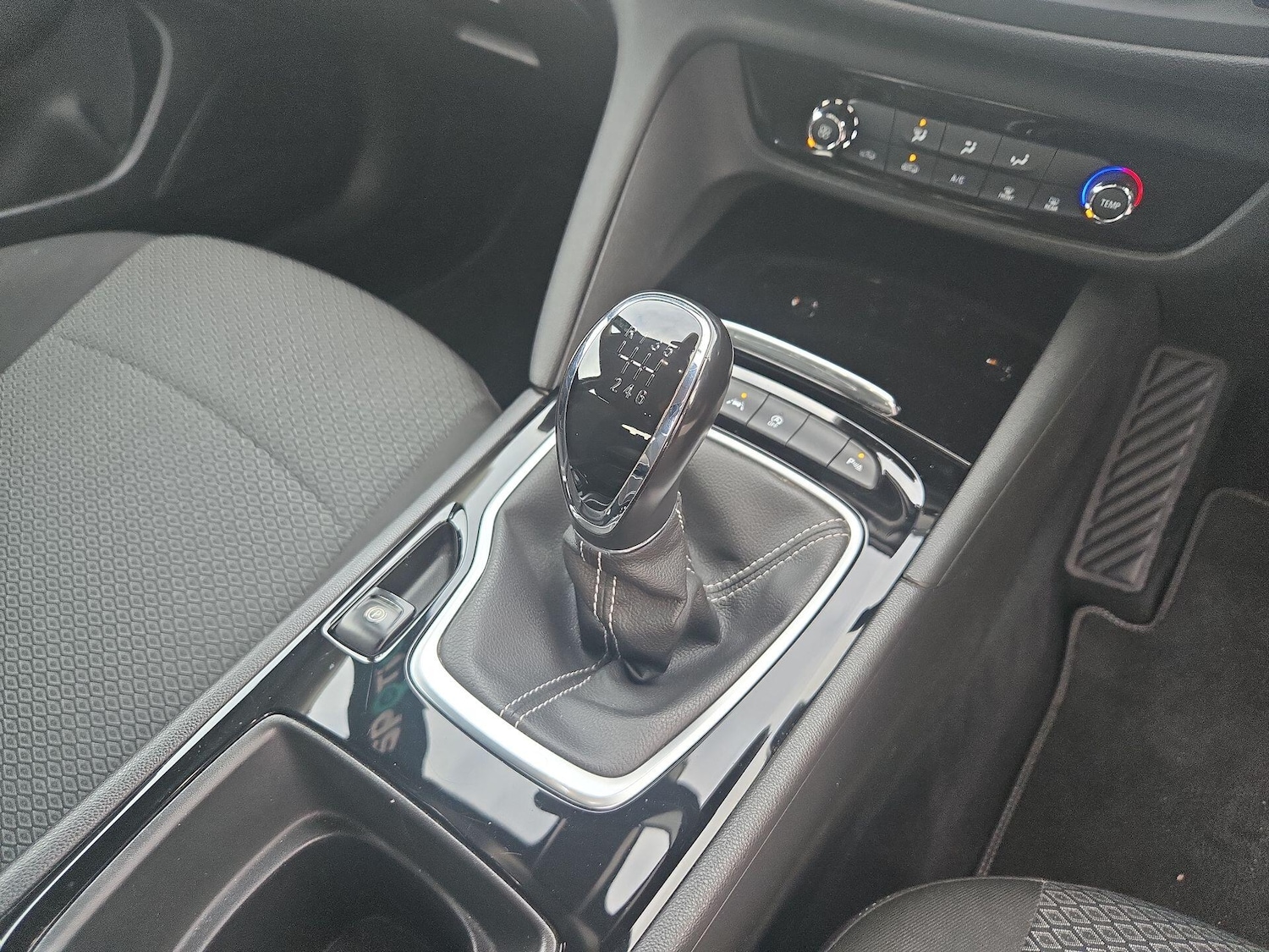 Used Vauxhall Insignia 2017 for sale - 77456179: Photo 8