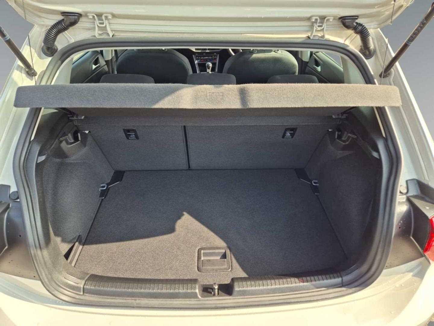 Used Volkswagen Polo 2023 for sale - 76987875: Photo 15