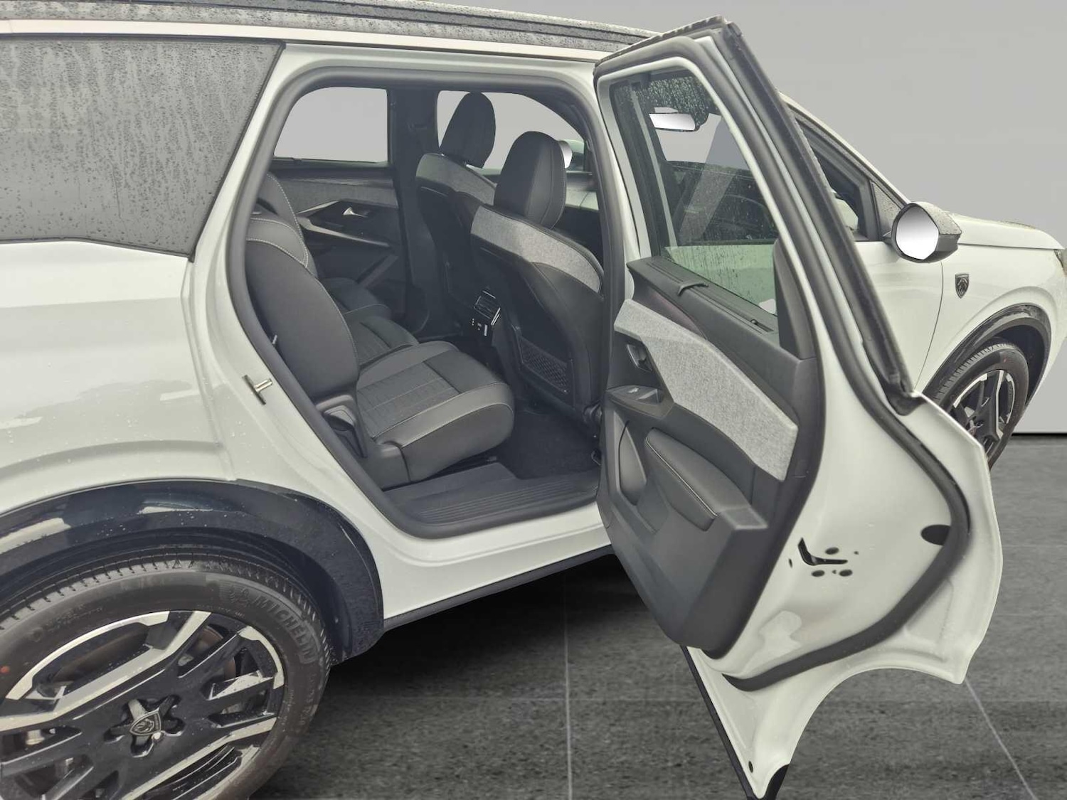 Used Peugeot 5008 2025 for sale - 77144690: Photo 15