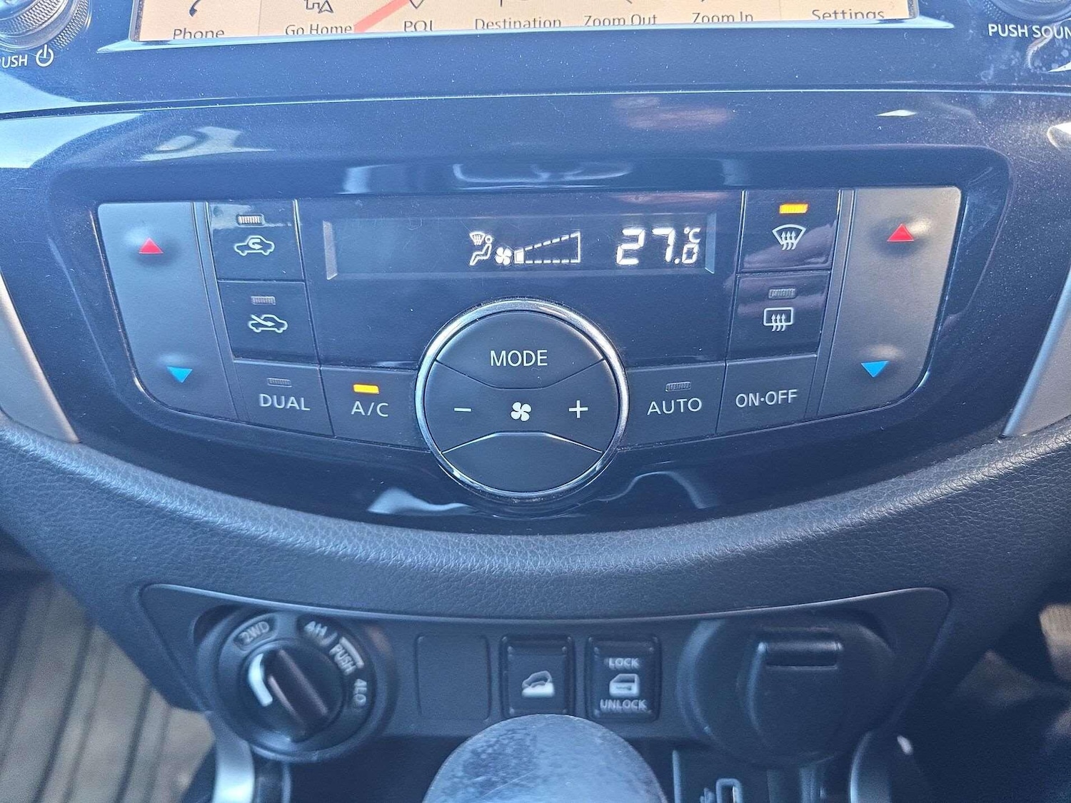 Used Nissan Navara 2020 for sale - 77120504: Photo 34