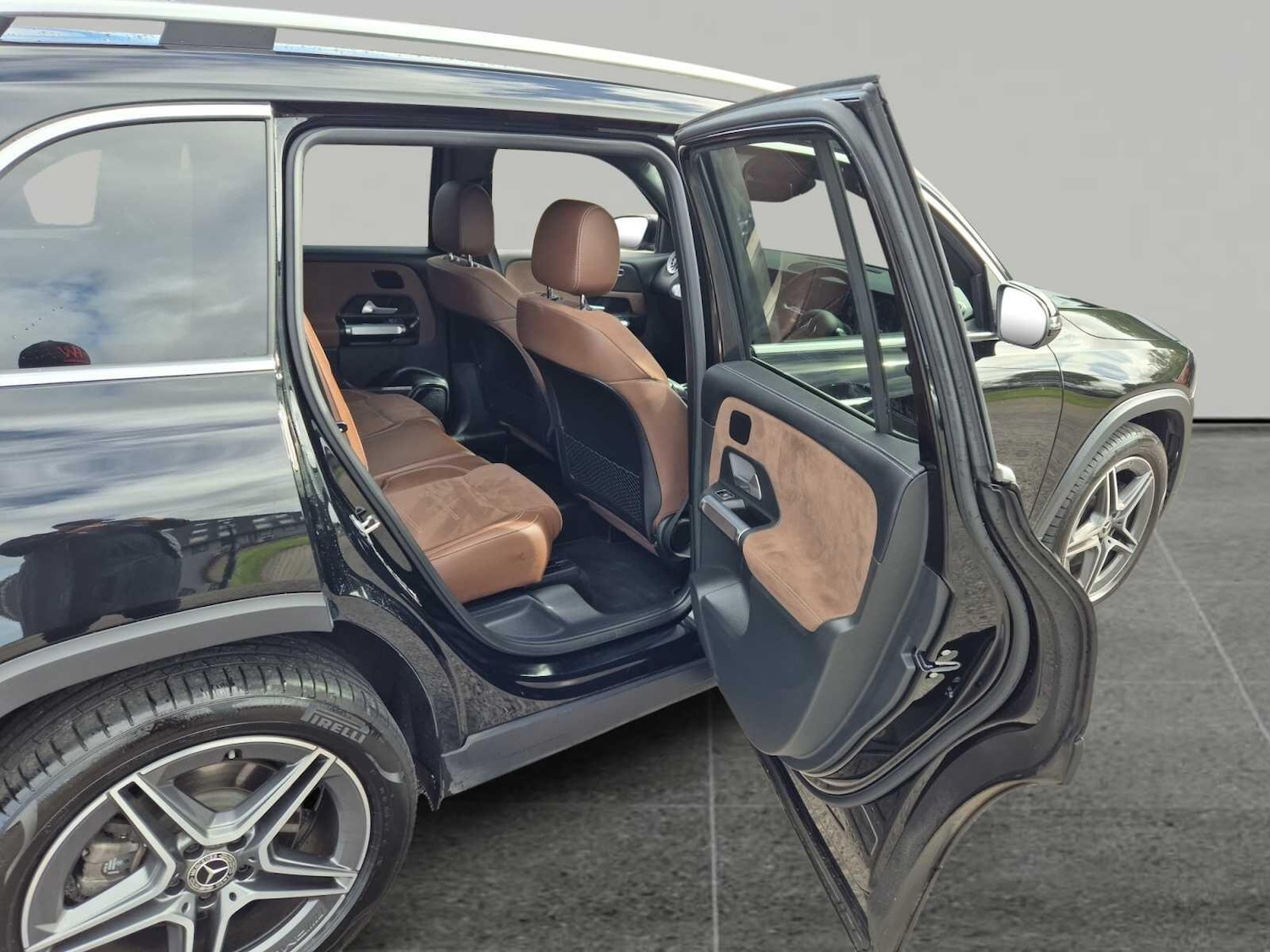 Used Mercedes-Benz GLB 2024 for sale - 76990115: Photo 16