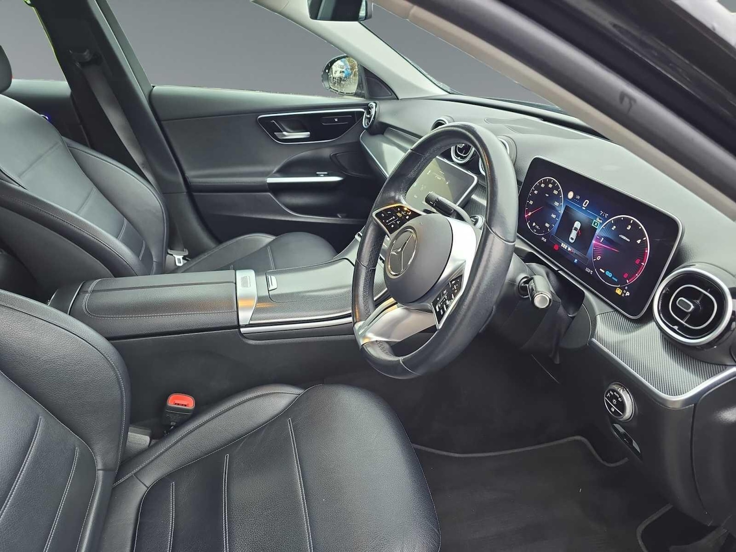 Used Mercedes-Benz C Class 2022 for sale - 76472917: Photo 17